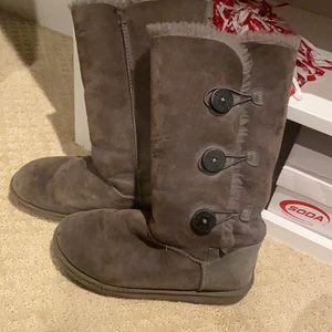 Grey UGGs